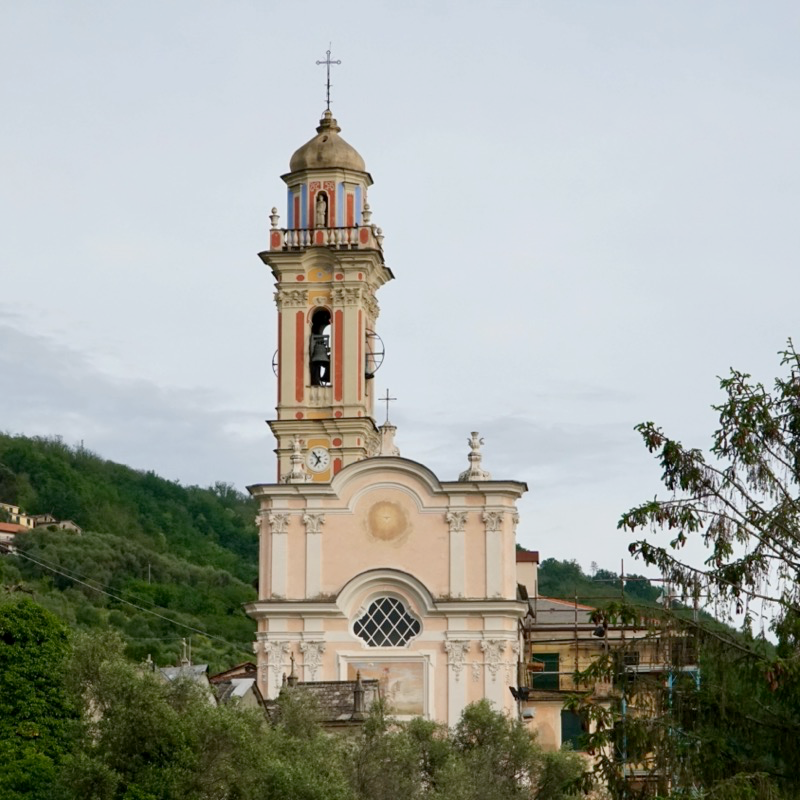 Chiesa parrocchiale di Sant'Antonino di Breccanecca, Cogorno. Foto di Dynamoscopio